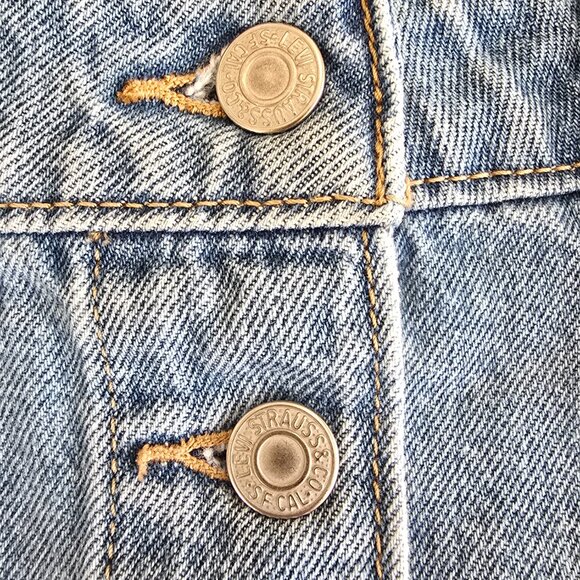 Levi Notch Skirt Light Wash Sz 29 Pre-Owned - Picture 8 of 8
